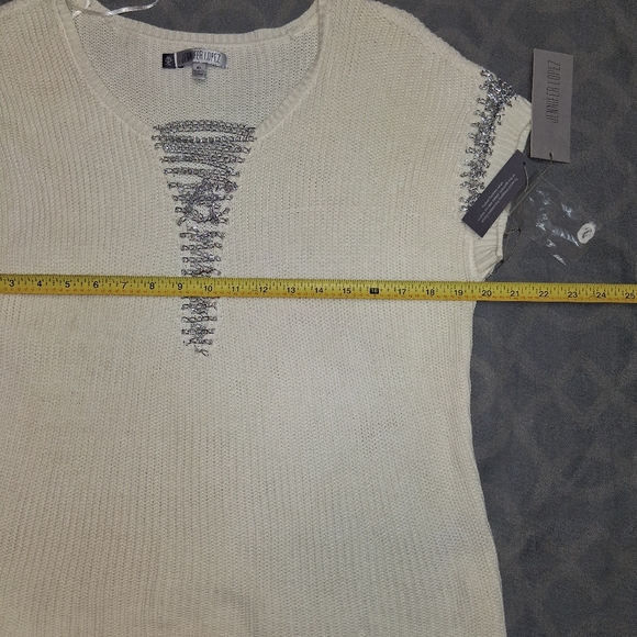 Jennifer Lopez Cream White Knit Blouse with Silver Chain Accents Size XL - Picture 10 of 16